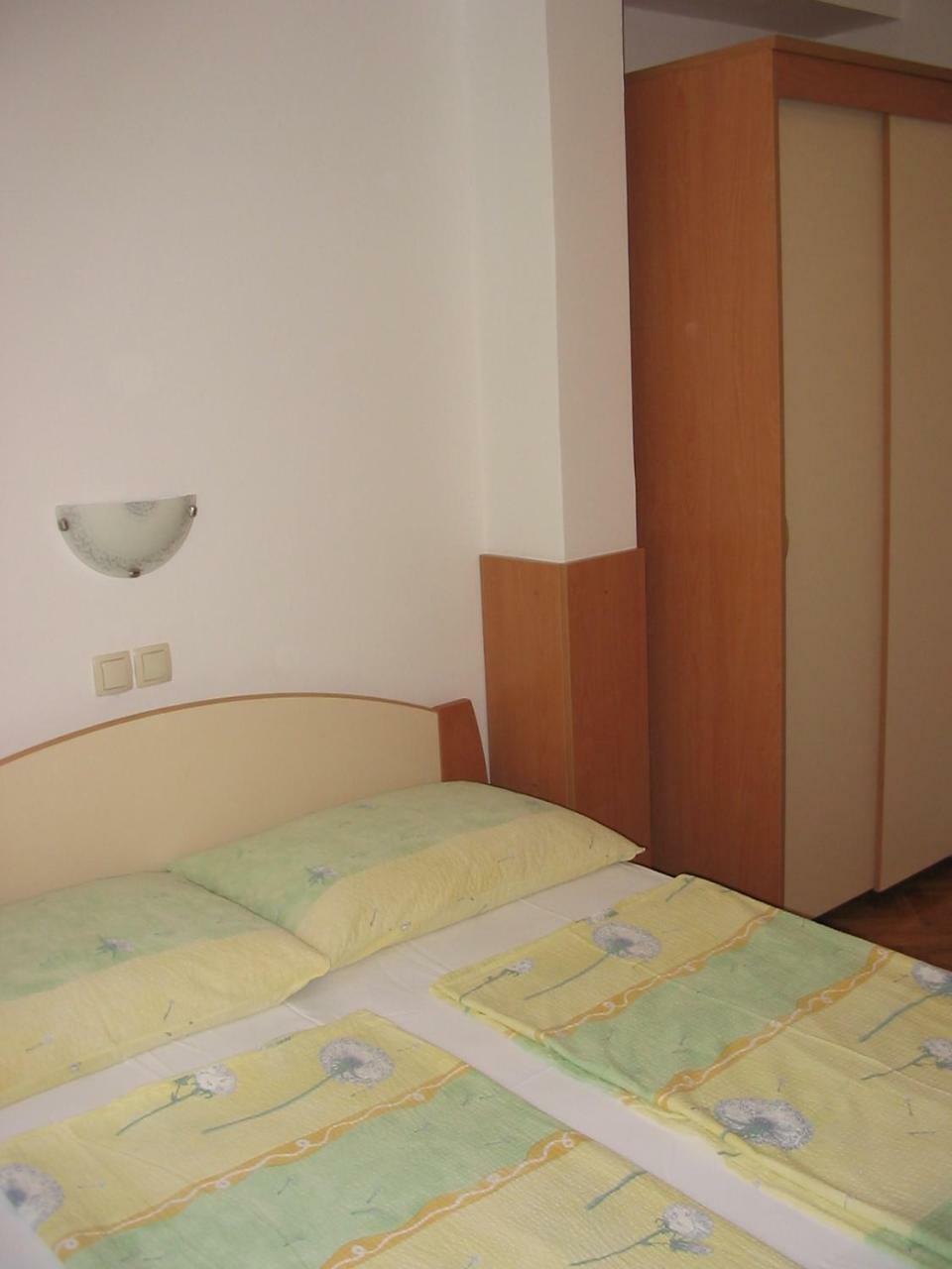 Apartmani Manuela Lopar Phòng bức ảnh